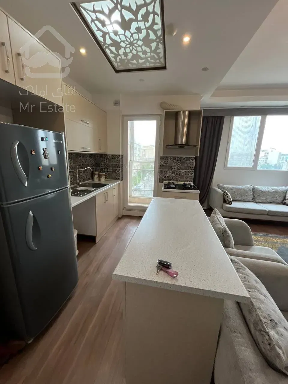 ۷۰متر۲خواب ۲خواب فول نور مستقیم