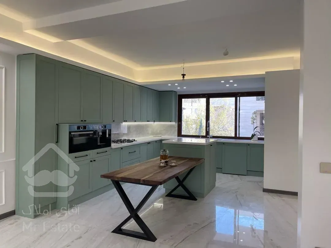 فروش آپارتمان ۲۱۱ متر نیاوران غرق در نور