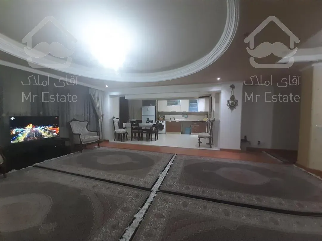 فروش آپارتمان۱۳۱متری واقع در ولیعصر_خیابان رودکی