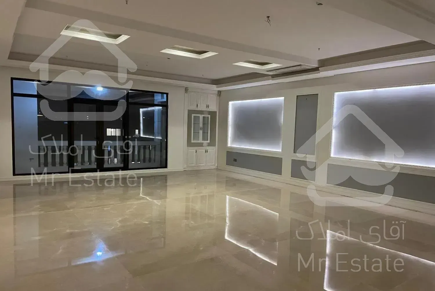 ۱۷۰ متر  فرهاد ملک آباد