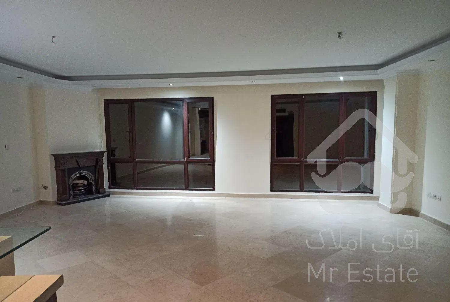 گلسنگ ۱۴۰متر ۵ ساله شیک و مرتب