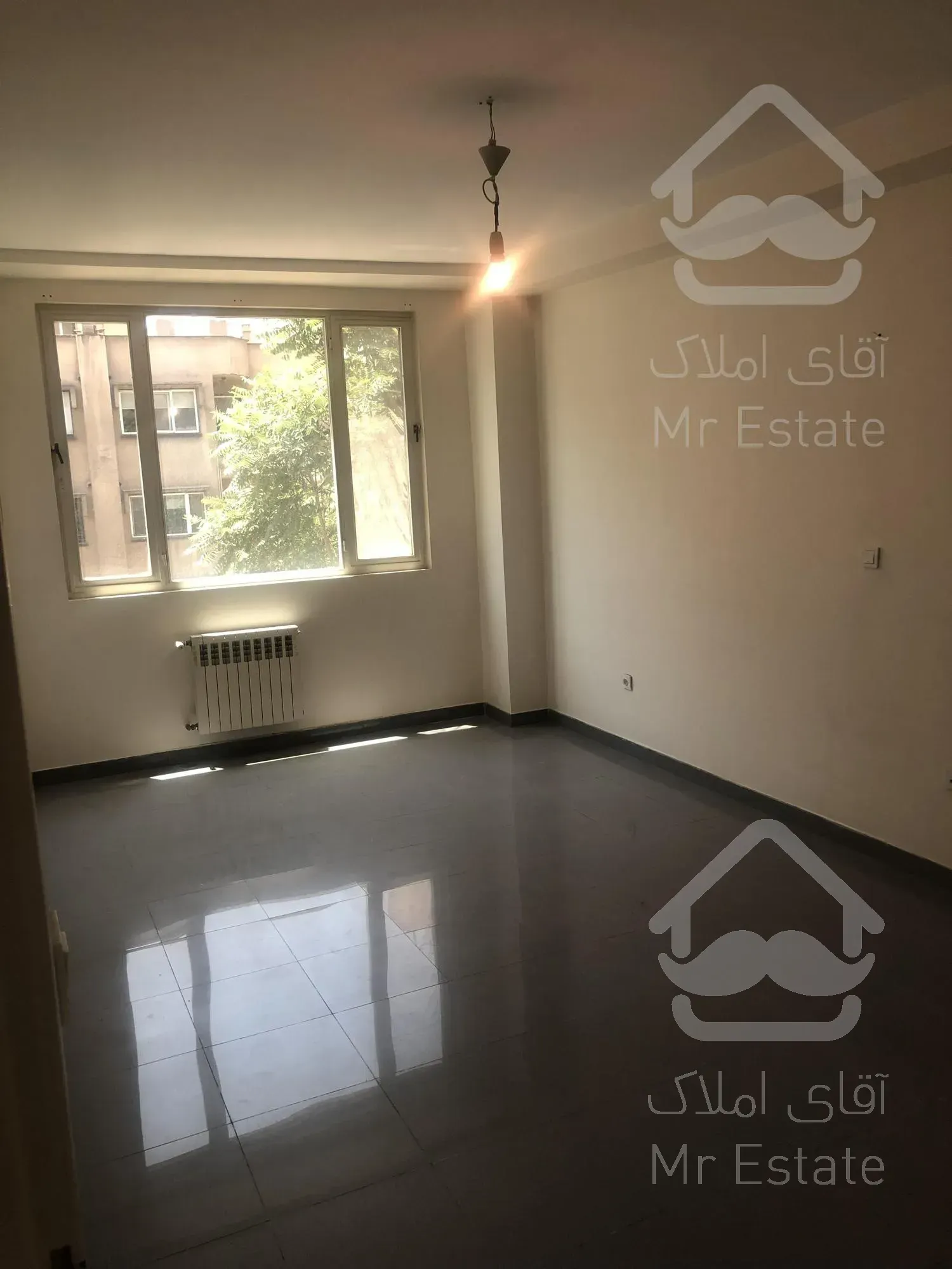 آپارتمان ۱۳۰ متر ۲ خواب خیابان ونک