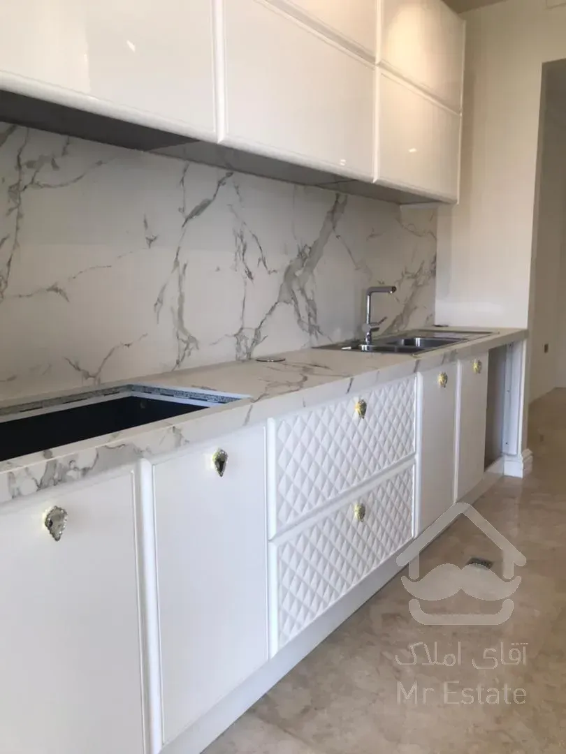 فروش اپارتمان 200 متری زعفرانیه