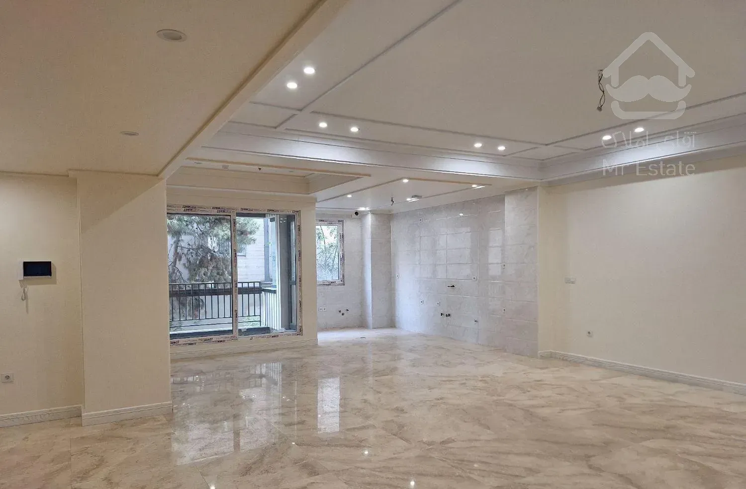 فروش آپارتمان ۱۶۴ متری ۳ خوابه در دزاشیب