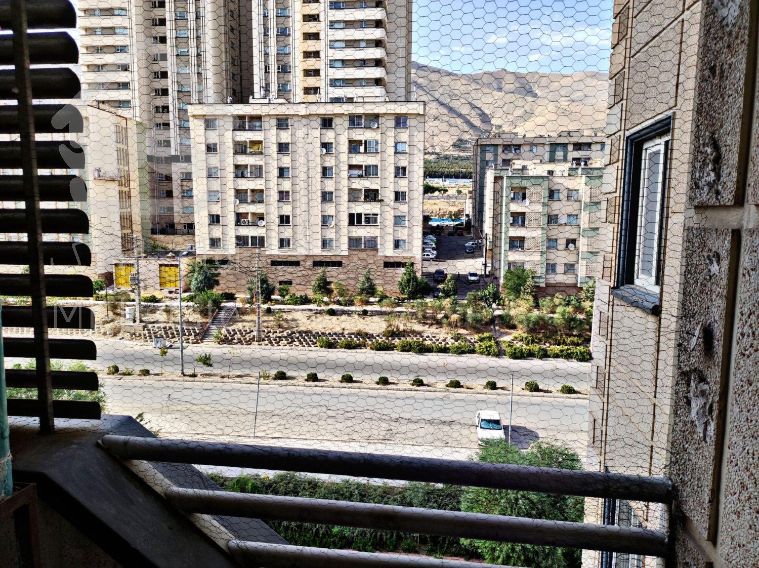 رهن و اجاره آپارتمان 87 متری برج در چیتگر