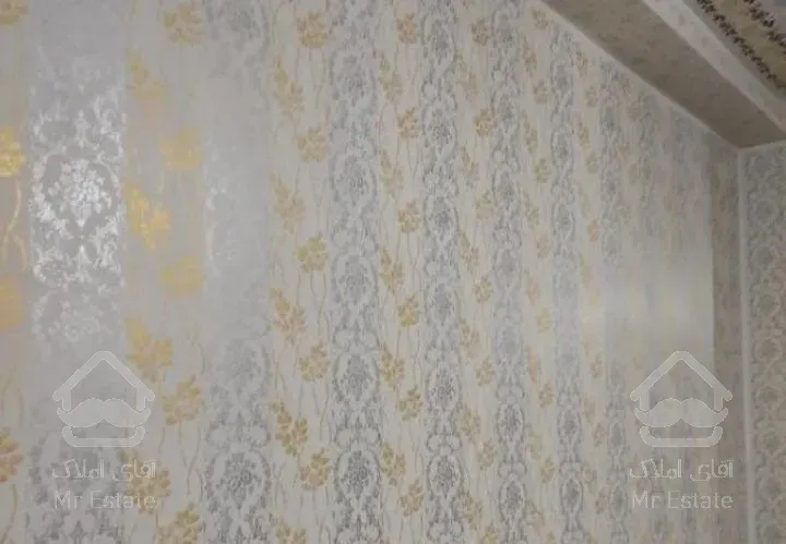 رنگ آمیزی با طرح کاغذ دیواری