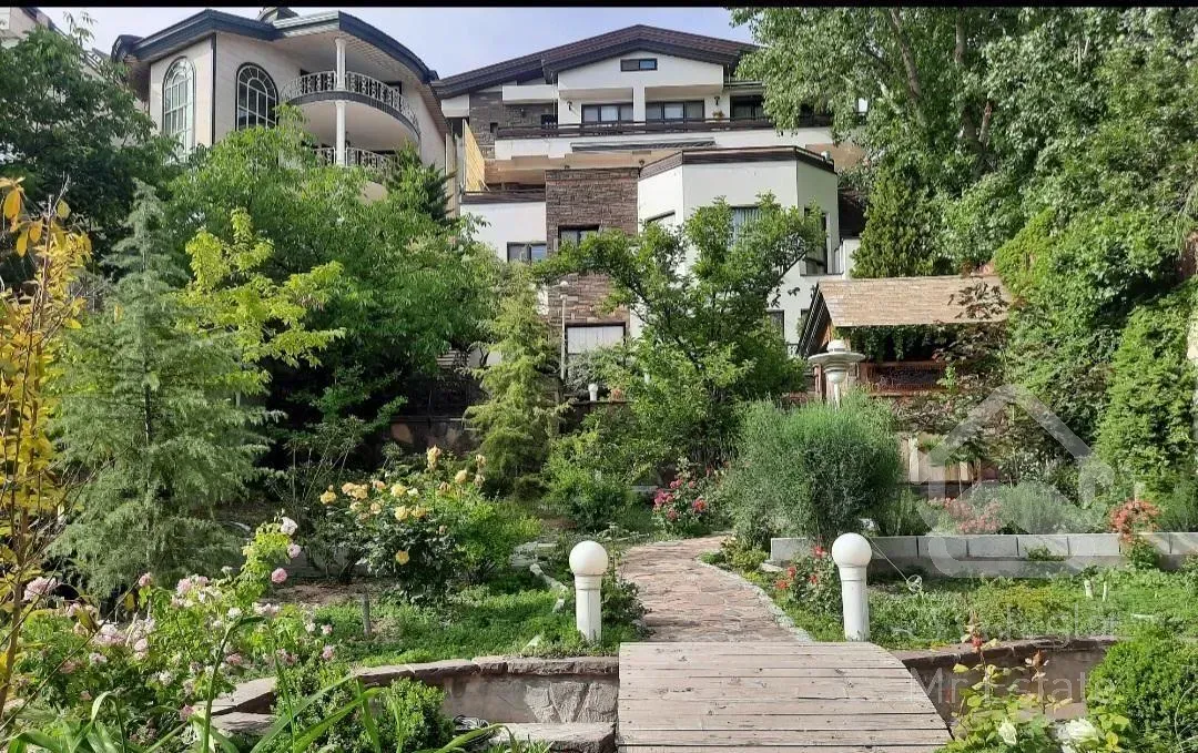 خانه ویلایی ۵۰۰ زمین ۱۵۰ متر بنا