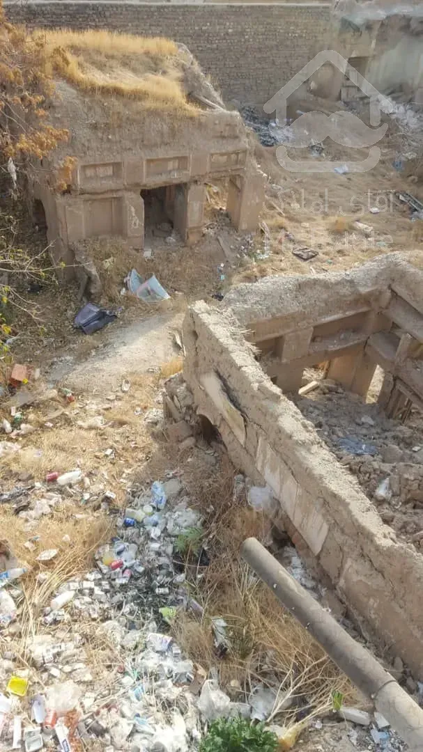 ۵۶۴ متر زمین دو نبش مسکونی تجاری