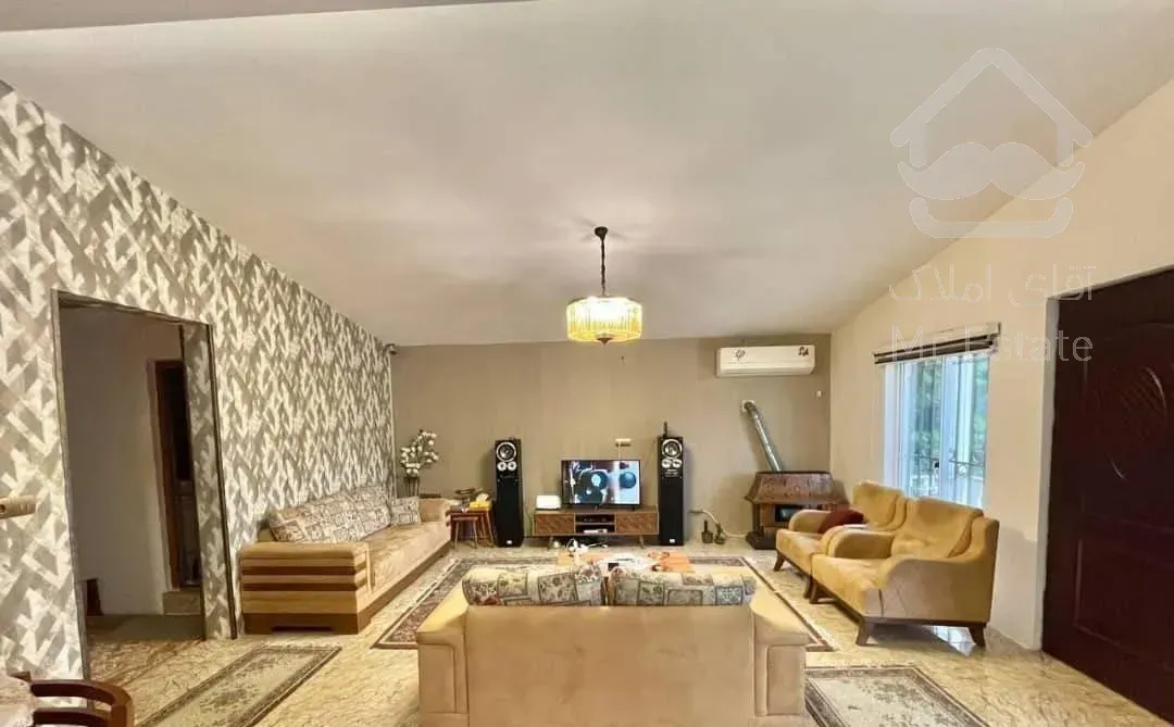 ویلا همکف چند ساله بدون نیاز به باسازی