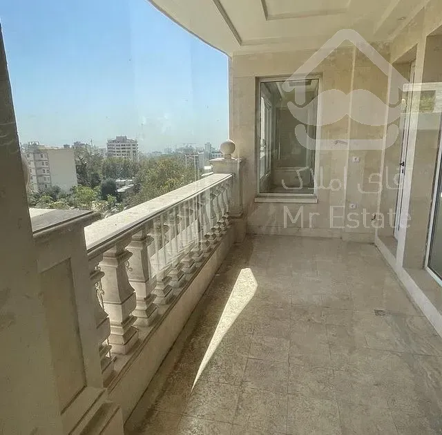 اجاره 210 متری دیباجی جنوبی