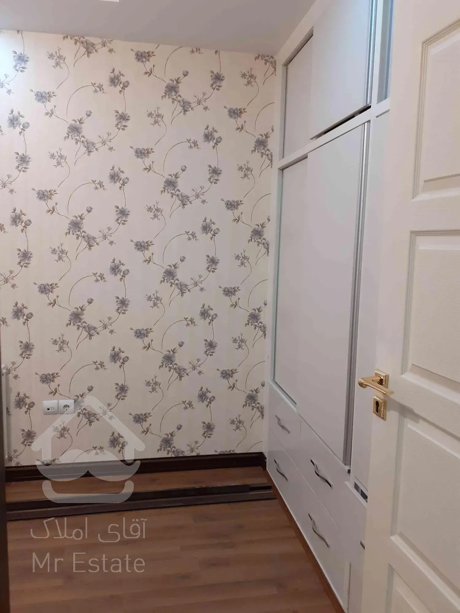 ۹۴متر فردوس غرب