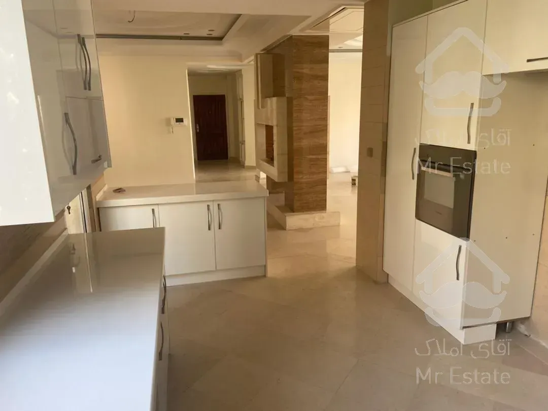 اجاره و رهن آپارتمان زعفرانیه 220  متر شیک