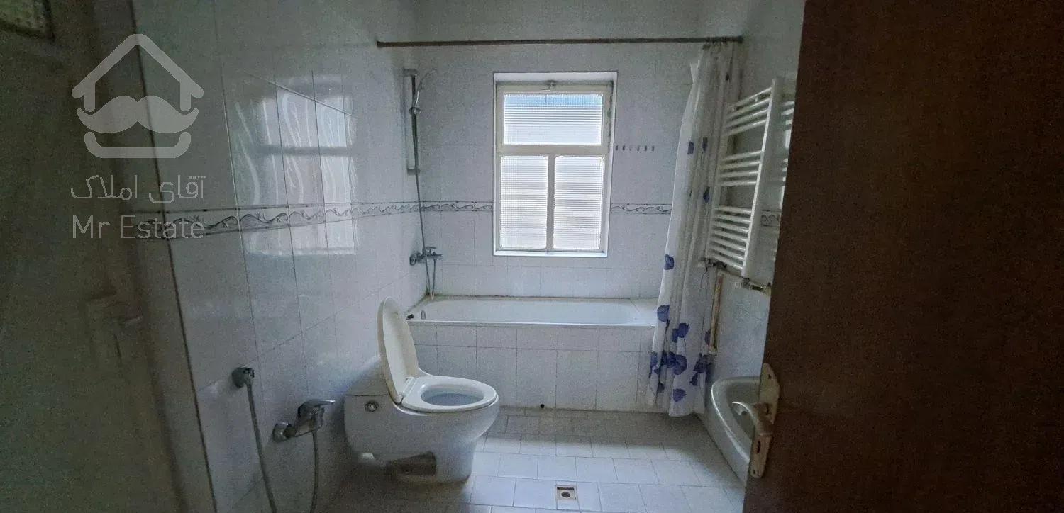 ۲۰۰ متر آپارتمان/بلوار/قدرالسهم دار/قابل معاوضه