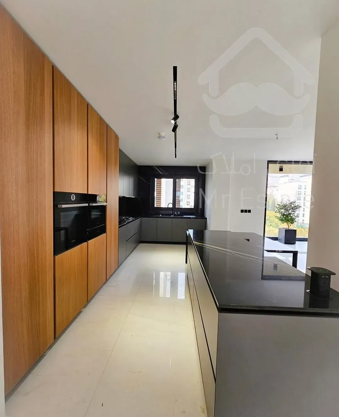 ۲۷۰ متر مدرن