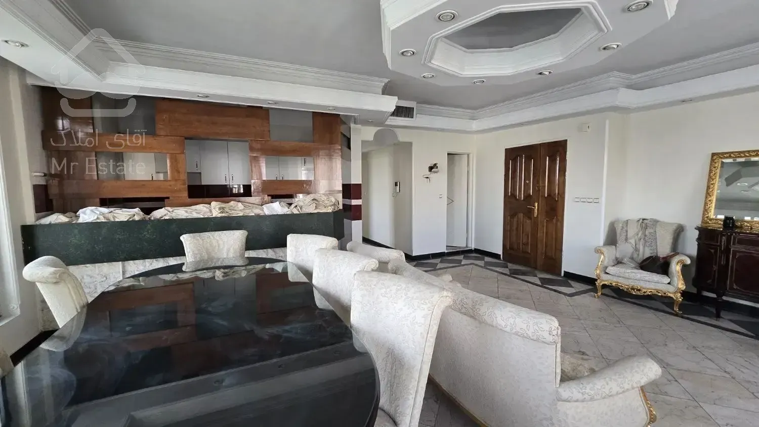 88متربلوارسعادت آباددونبش*ویودار*تابلوخور*خوش نقشه