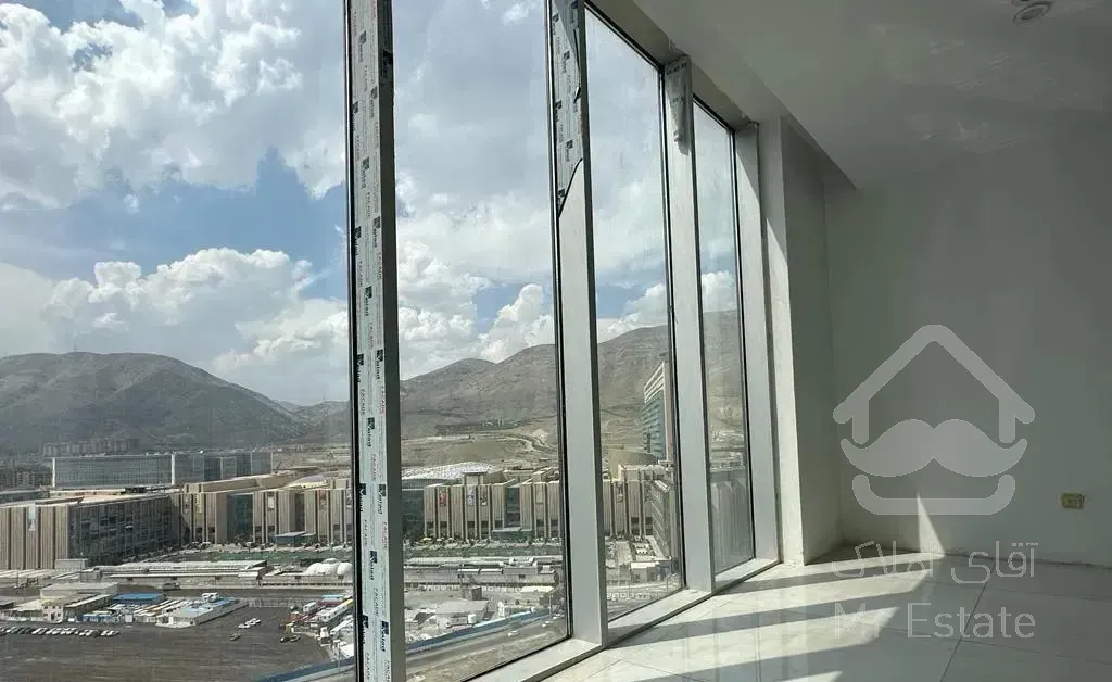 ۱۵۰ متری برج تریتیوم ۱ / سندتکبرگ / شخصی