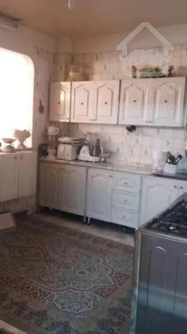 واحد ۱۳۰ متری ۳خوابه در صادقیه