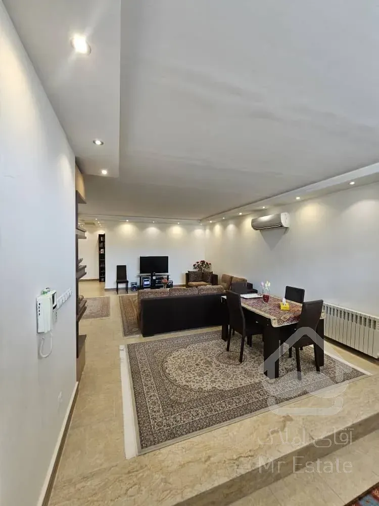 فروش ویلای ۳۰۴ متری بلوار نیکبخش