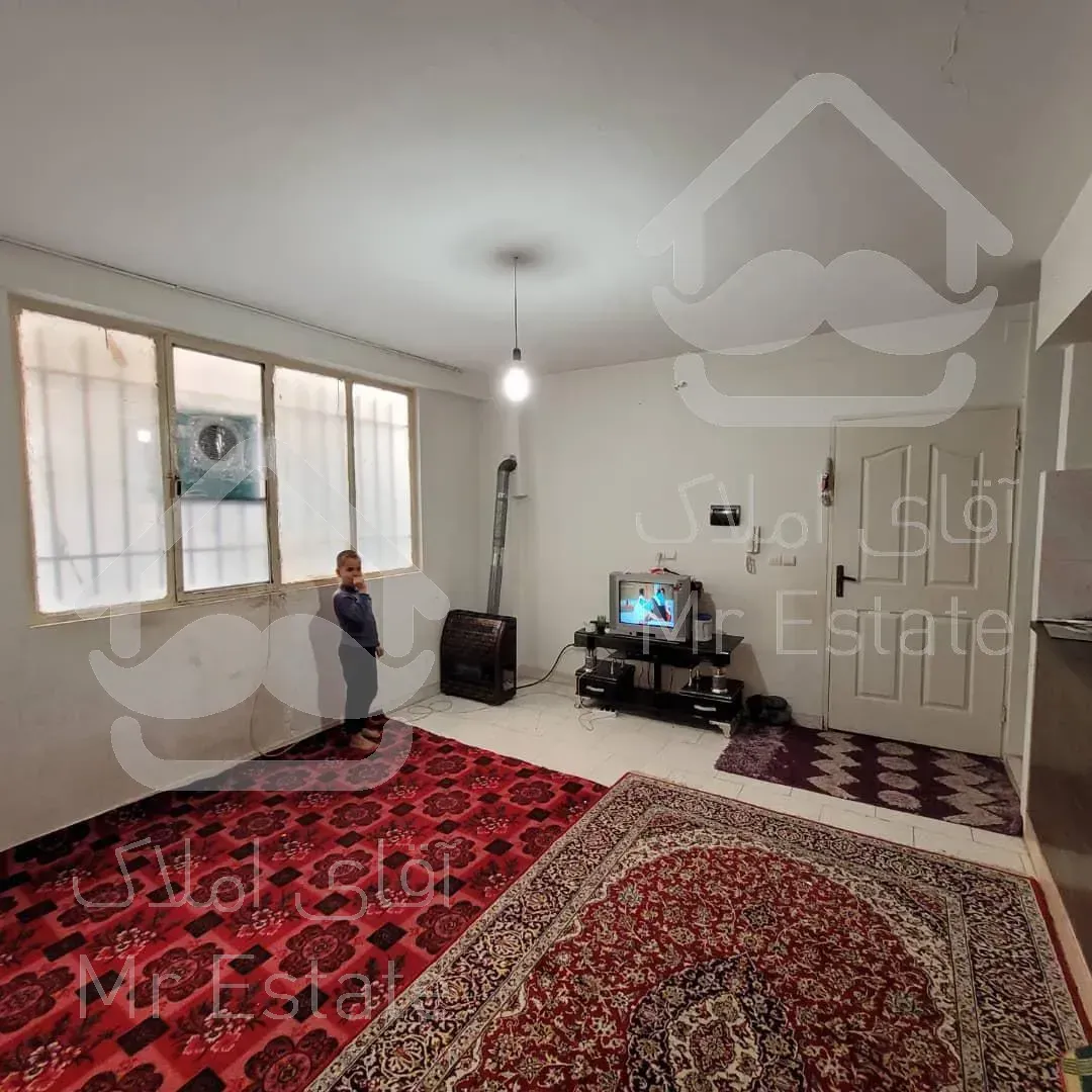 واحد ۶۶متری نیم طبقه رو بنما