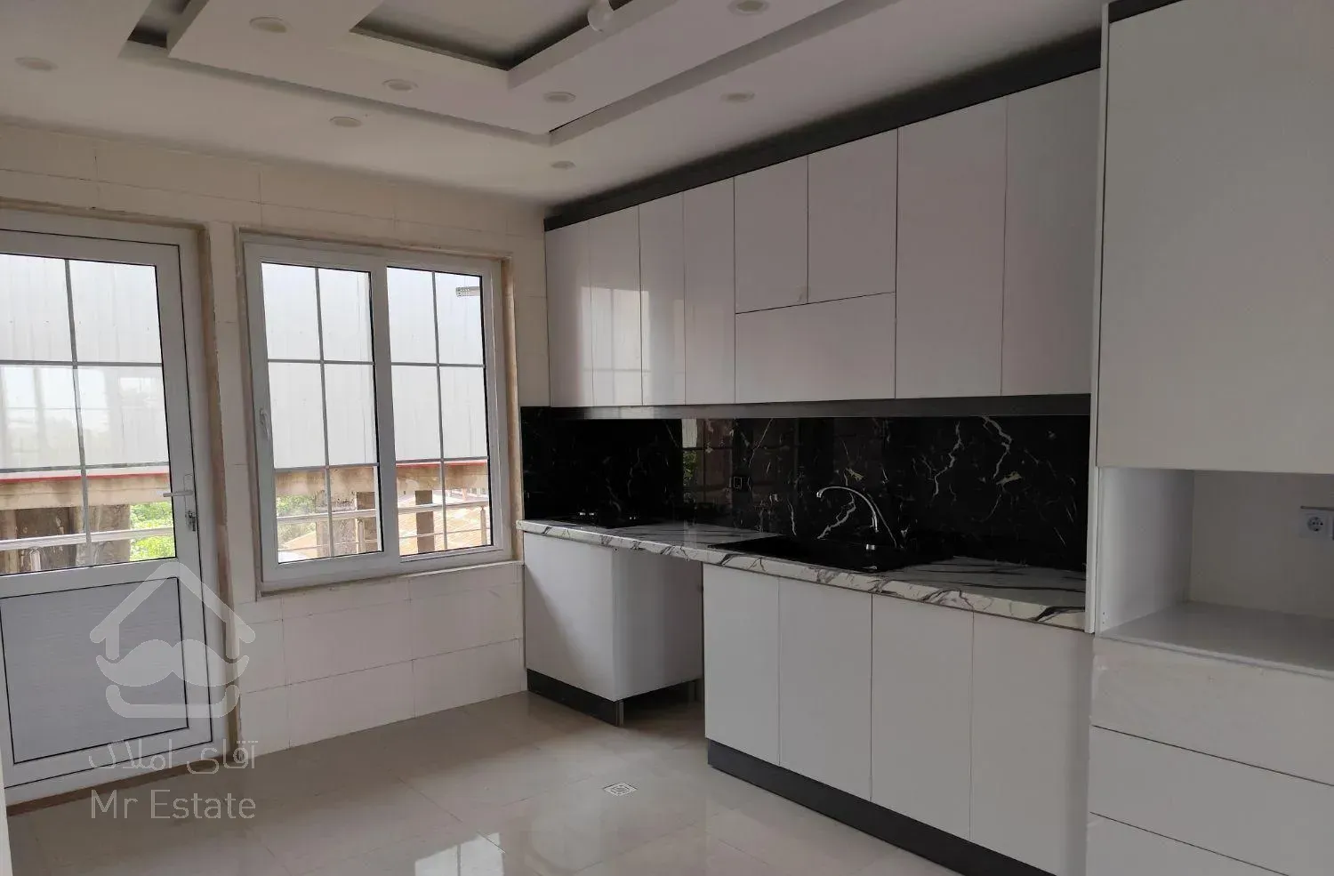 فروش آپارتمان ۲۲۰ متری ۳ خوابه