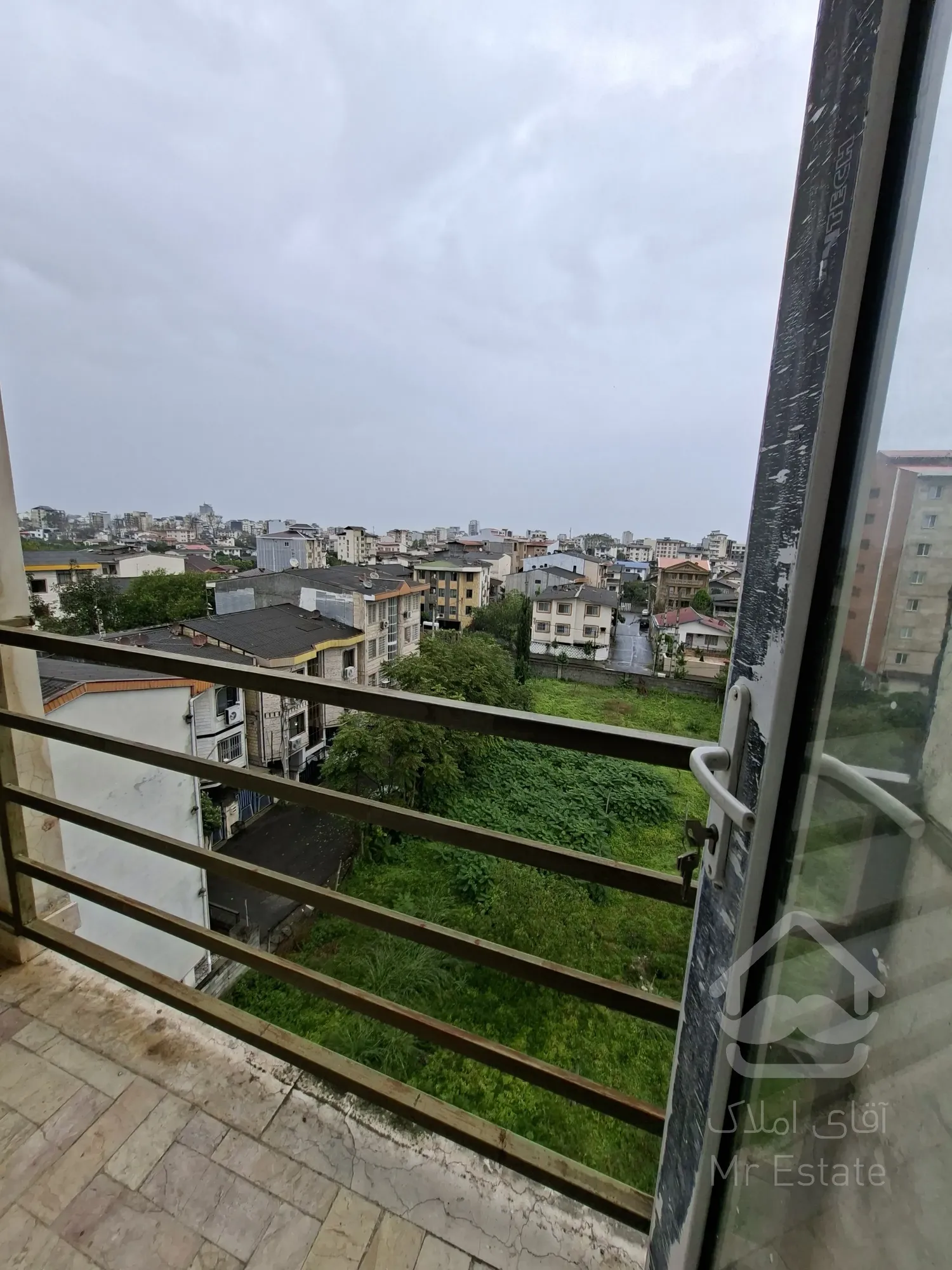 فروش 100متری  ویو  شهر  هفت تیر سند ششدانگ /377