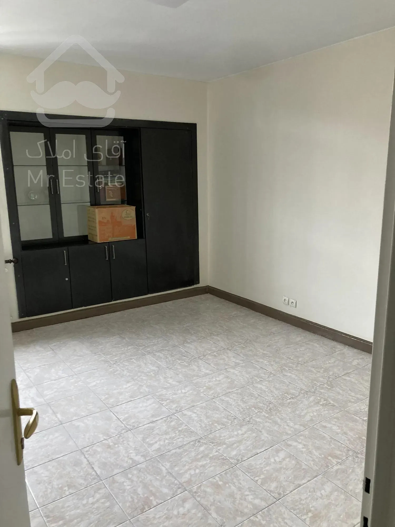 120 متر موقعیت اداری بر قائم مقام فراهانی