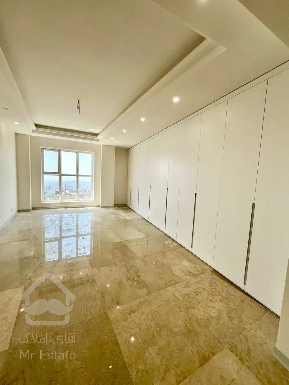 ۲۲۰ متر ویو ابدی فول مشاعات نیاوران