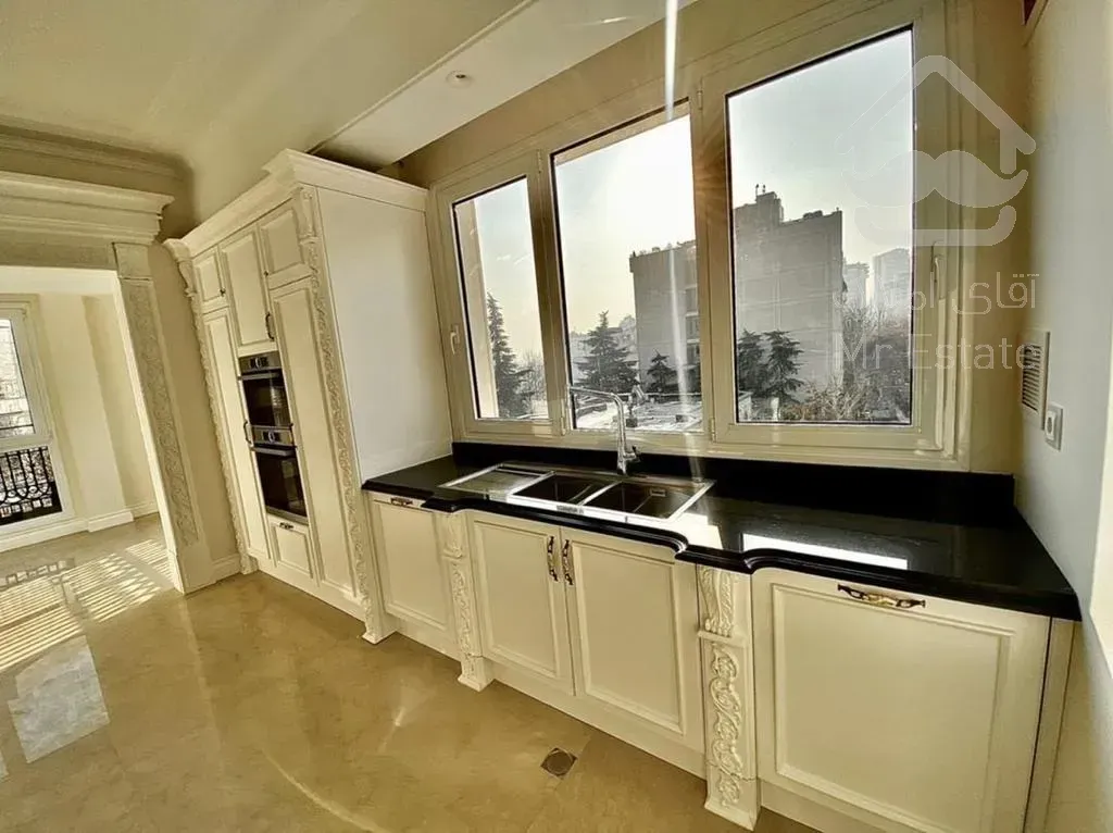 فروش اپارتمان 280 متری زعفرانیه