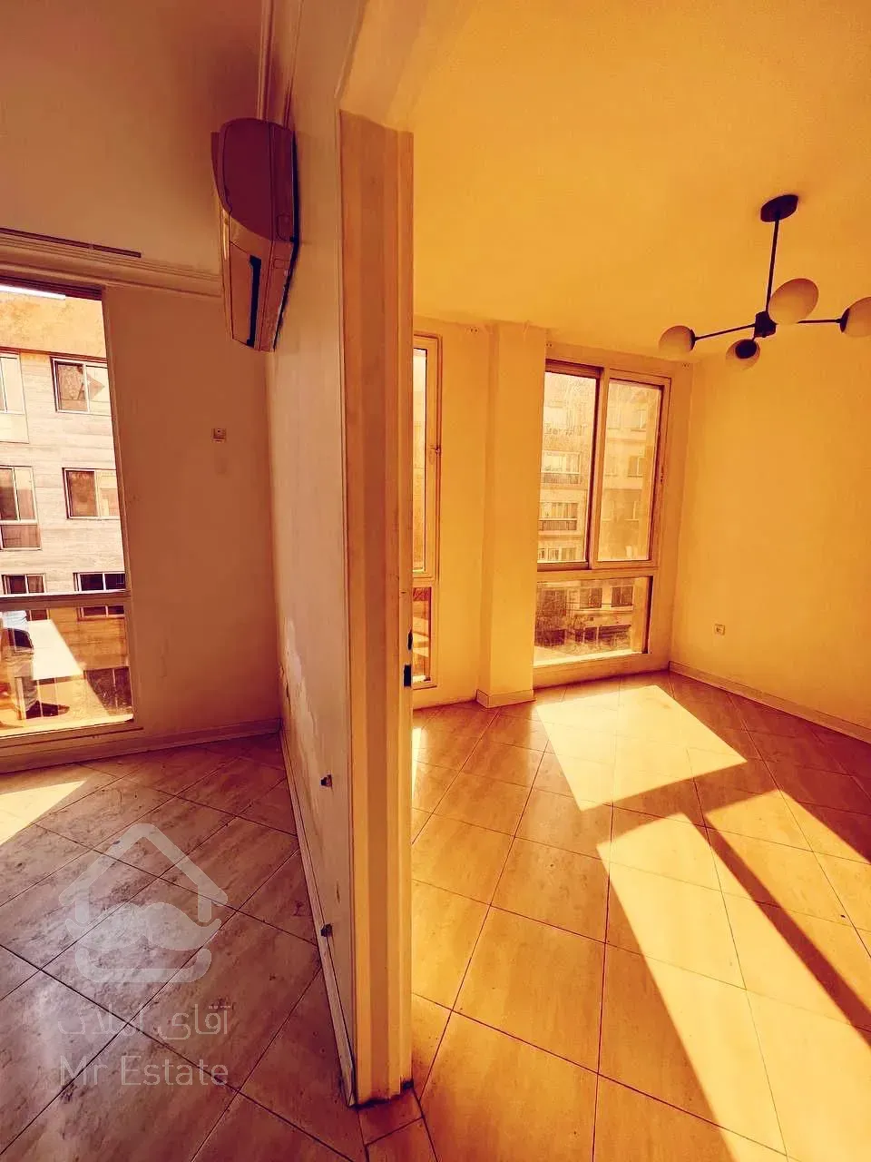 فروش آپارتمان ۵۸ متری یک خوابه سالن پرده خور در کوی ارم