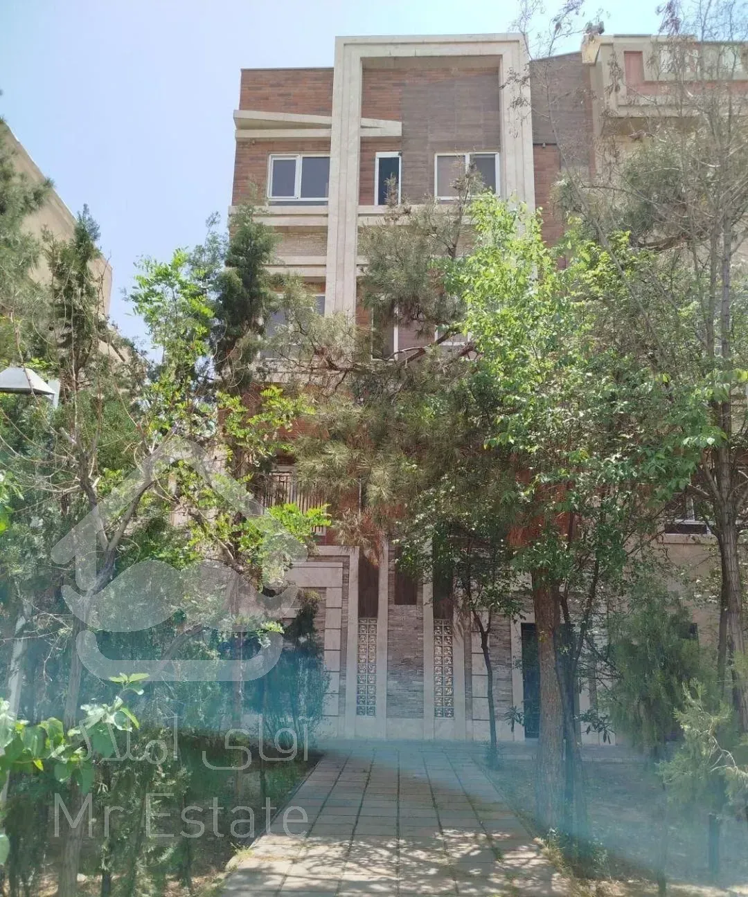 فروش آپارتمان ۱۰۱ متری ۲ خوابه در شهرک آزادی