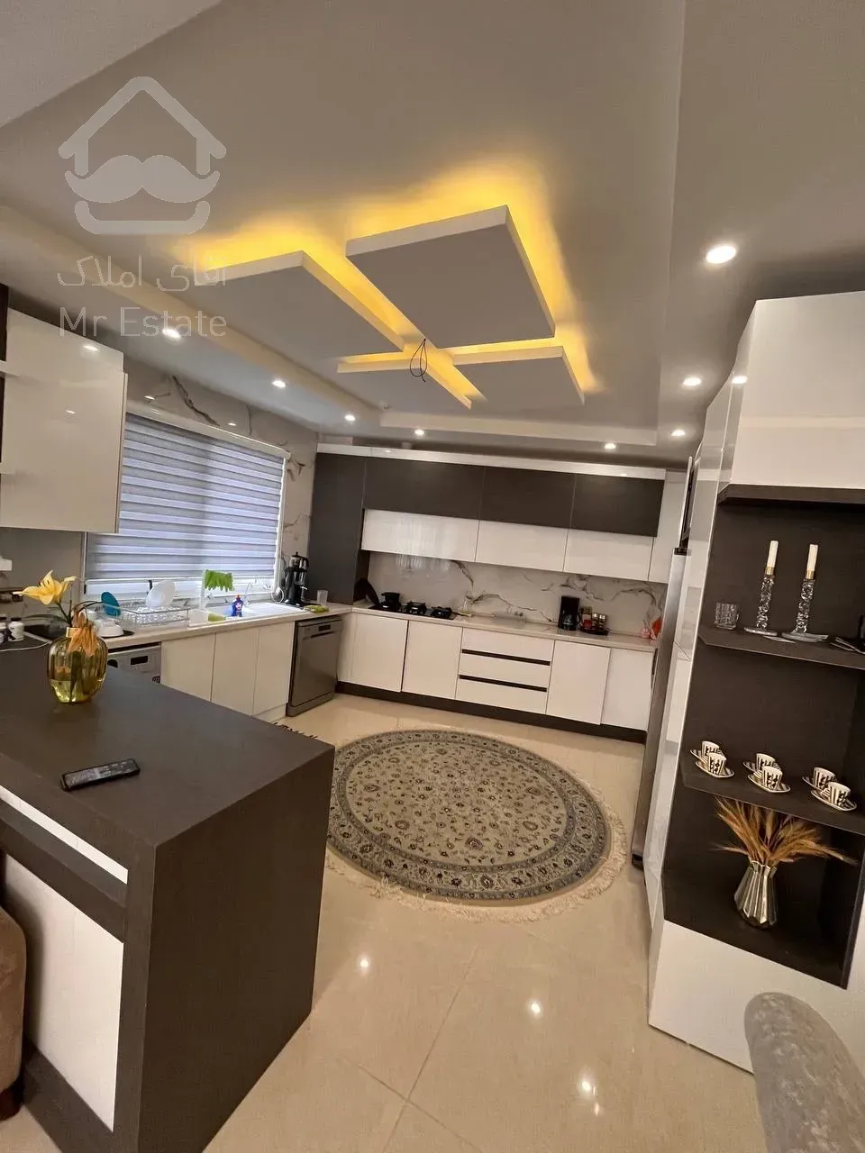 فروش آپارتمان ۱۲۲ متری ناصرخسرو