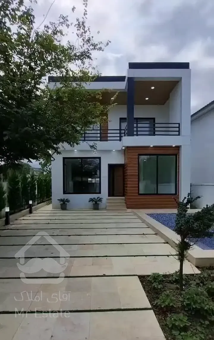 ویلااستخردارمدرن۳۸۵مترپشت پارک جنگلی نور