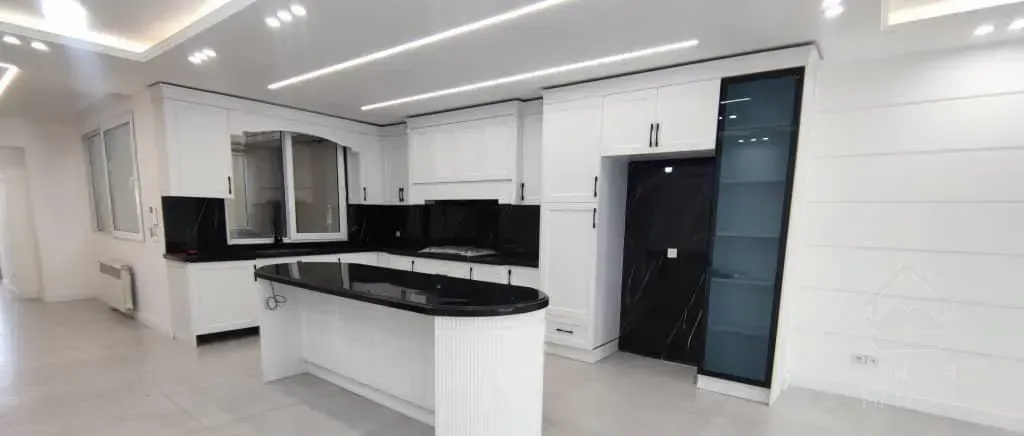 بهترین خرید فروردین ((۱۵۰متر ۳خواب آجودانیه))