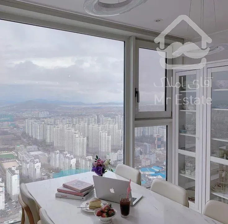 ثبت سهام ۴۰ متری برج هایپرلوکس دریاچه چیتگر