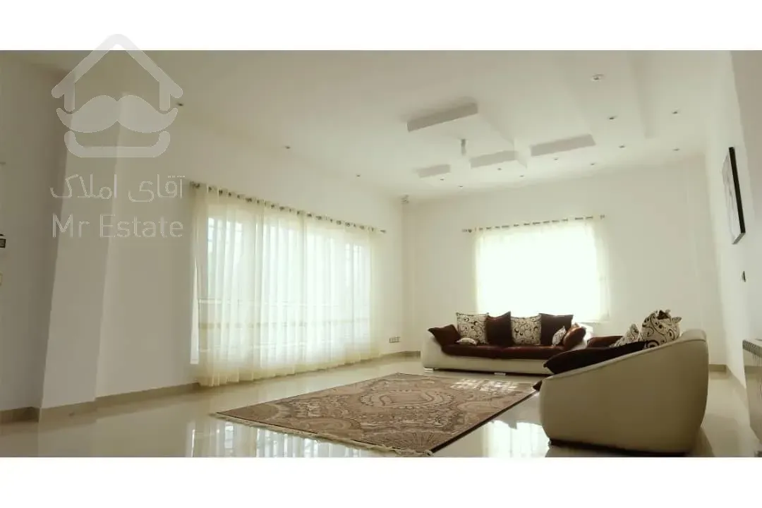 فروش ويلا باغ ١٢٠٠متري در شهر کلارآباد