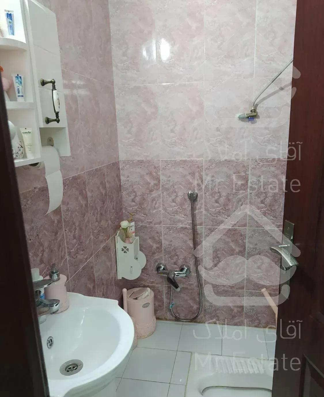 فروش واحد طبقه اول شیک خوش نقشه  سند تک برگ