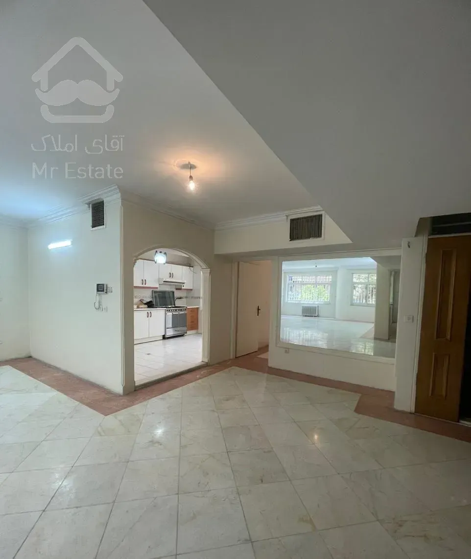 ۱۱۰متر دوخوابه با پارکینگ طبقه اول