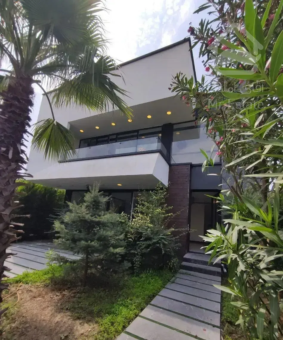 ویلاتریبلکس،استخرروی روف،آپا.داناسندعرصه اعیان