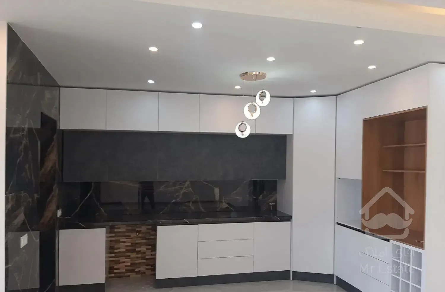 خونه ویلایی مدرن  عزیزک