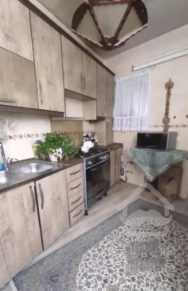 ۱۳۰متردانشگاه،لبافی نژاد،نقاشی شده،تکواحد