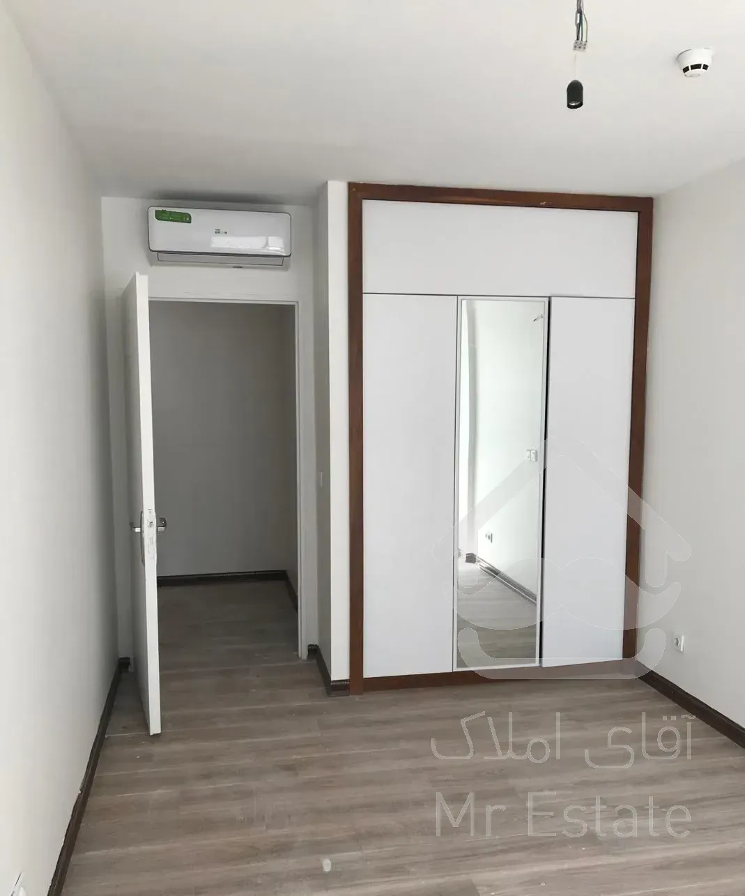 ۱۱۰متر ویو آزاد بدون مشرف جنوبی طبقه۲۰ شهرک خرازی