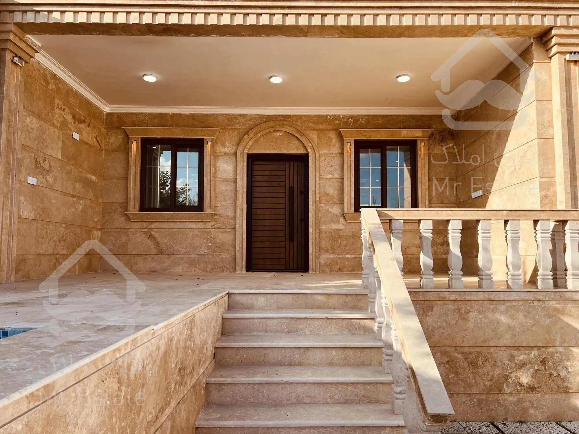 ویلای سوپر لاکچری ۲۸۵ متری زیر قیمت