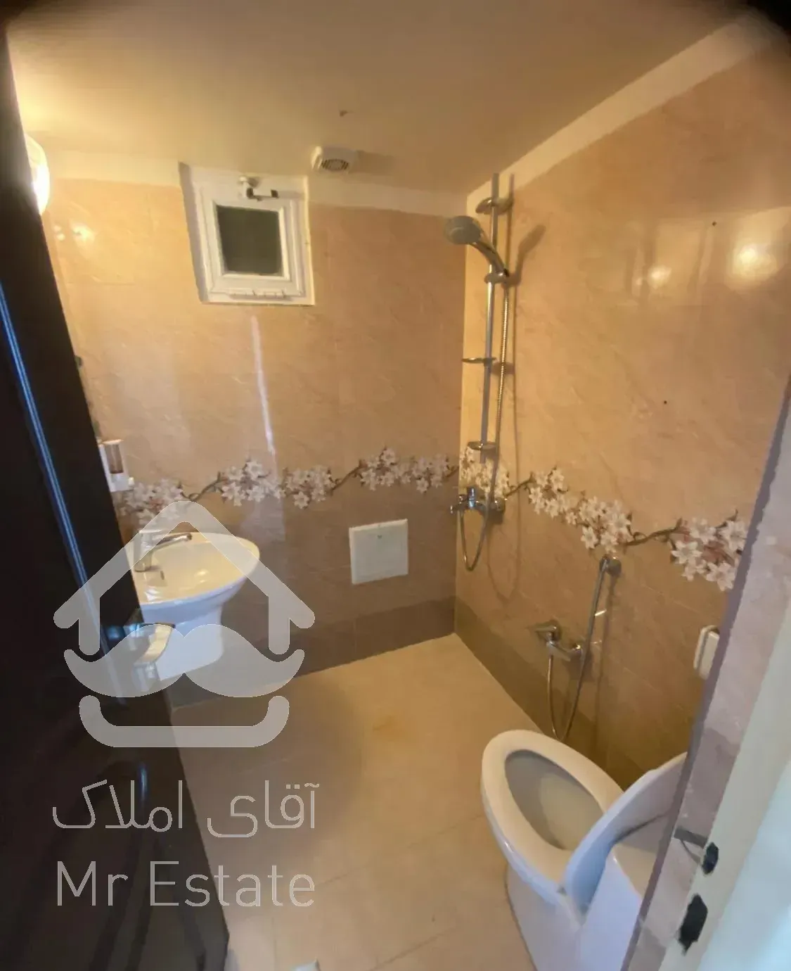 اپارتمان ۱۰۰متری فاز ۳محلاتی