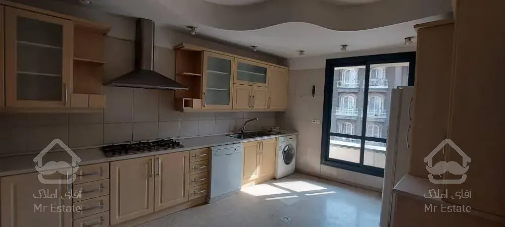 اجاره و رهن آپارتمان فرشته 200  متر شیک