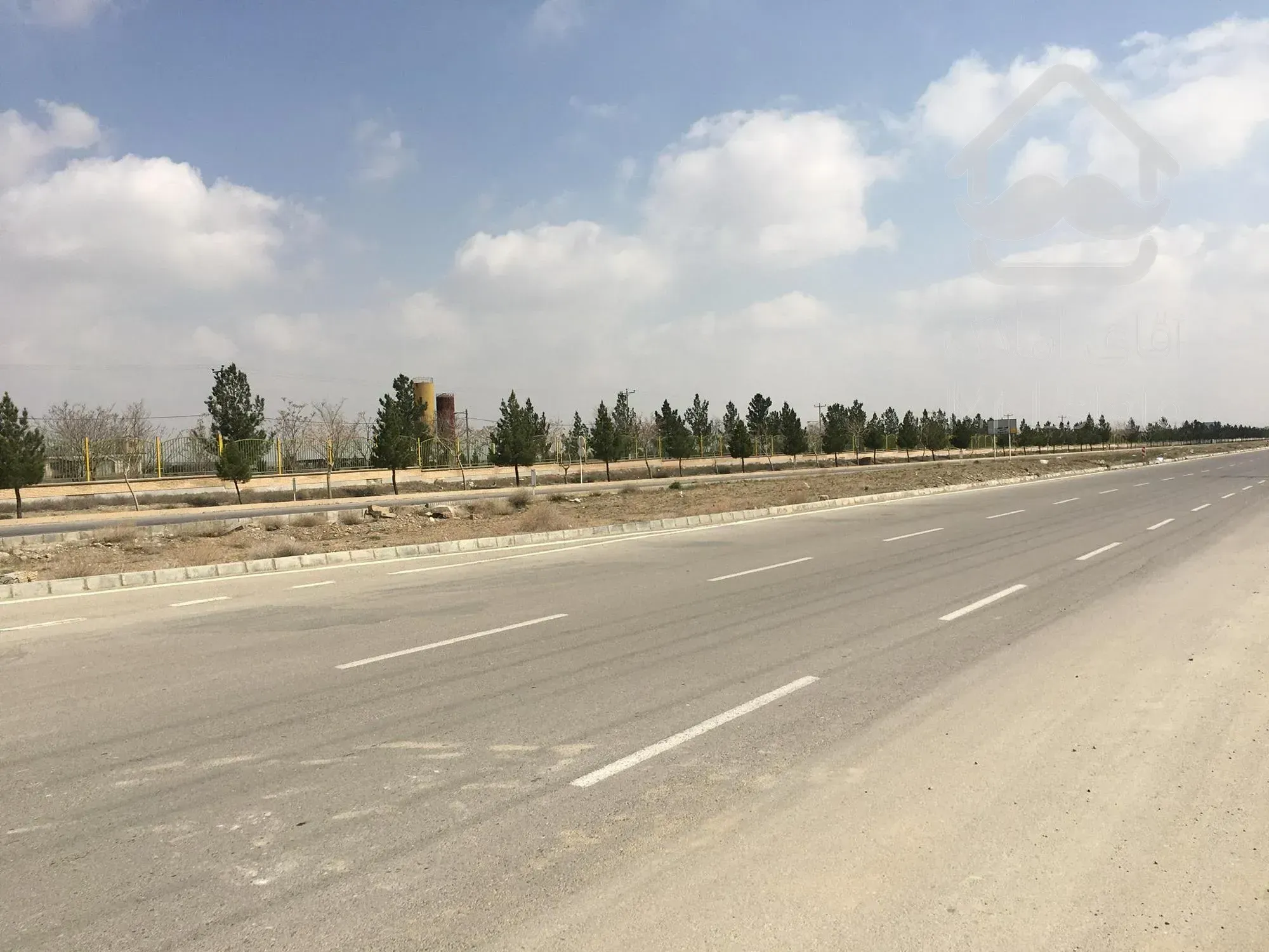 مشهد_زمین ۲۵۰متری _سندملکی { ۱۰ میلیون تومان }