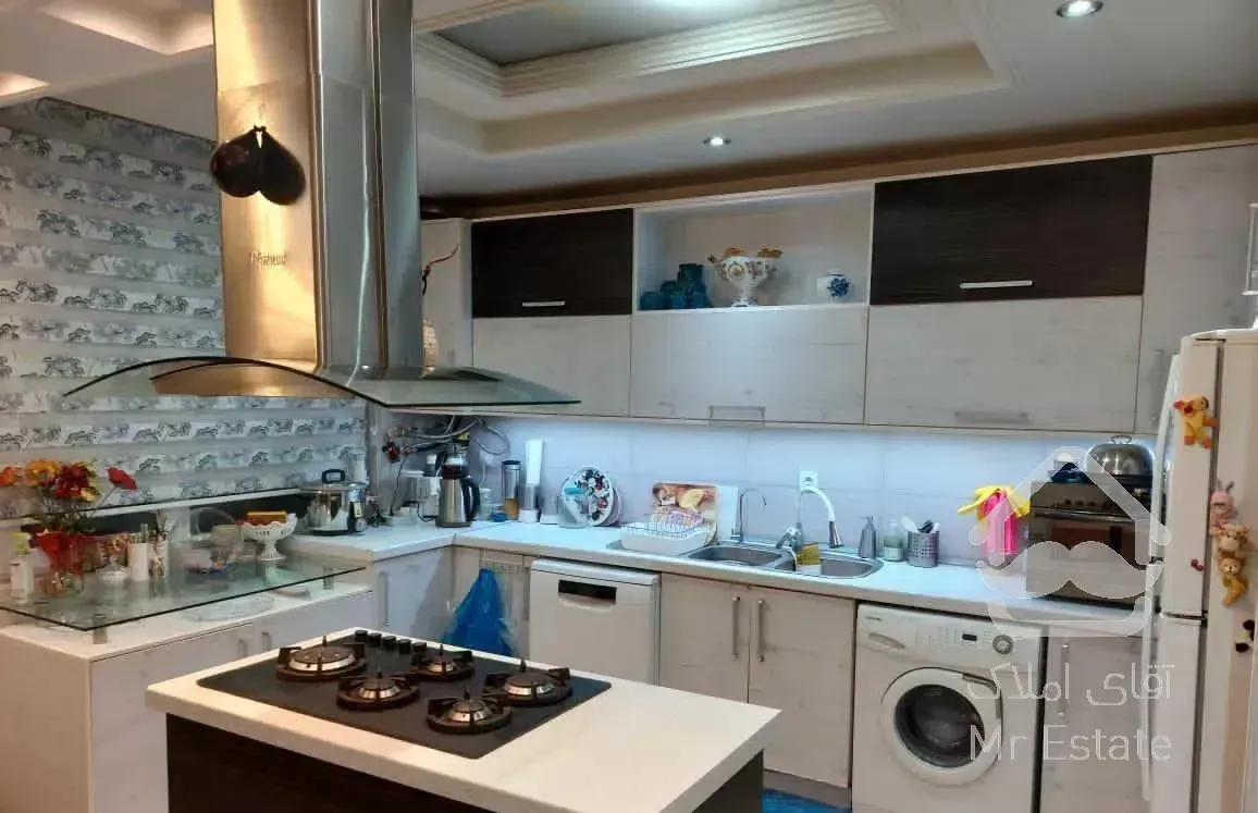 ۸۵ متر / ۲ خواب / فول امکانات / سنایی