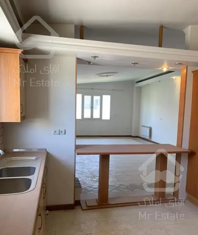 آپارتمان 111متری فاز سه مهرشهر ورودی