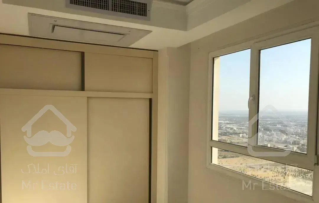 آپارتمان ۱۰۸ متری ، ۲ خوابه ، طبقه ۲۳ ، ویو دار