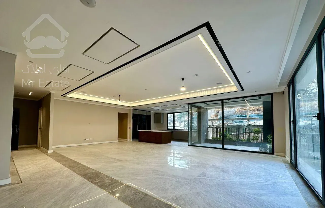 فرمانیه شرقی ۲۹۰ متری ۶ پارکینگ