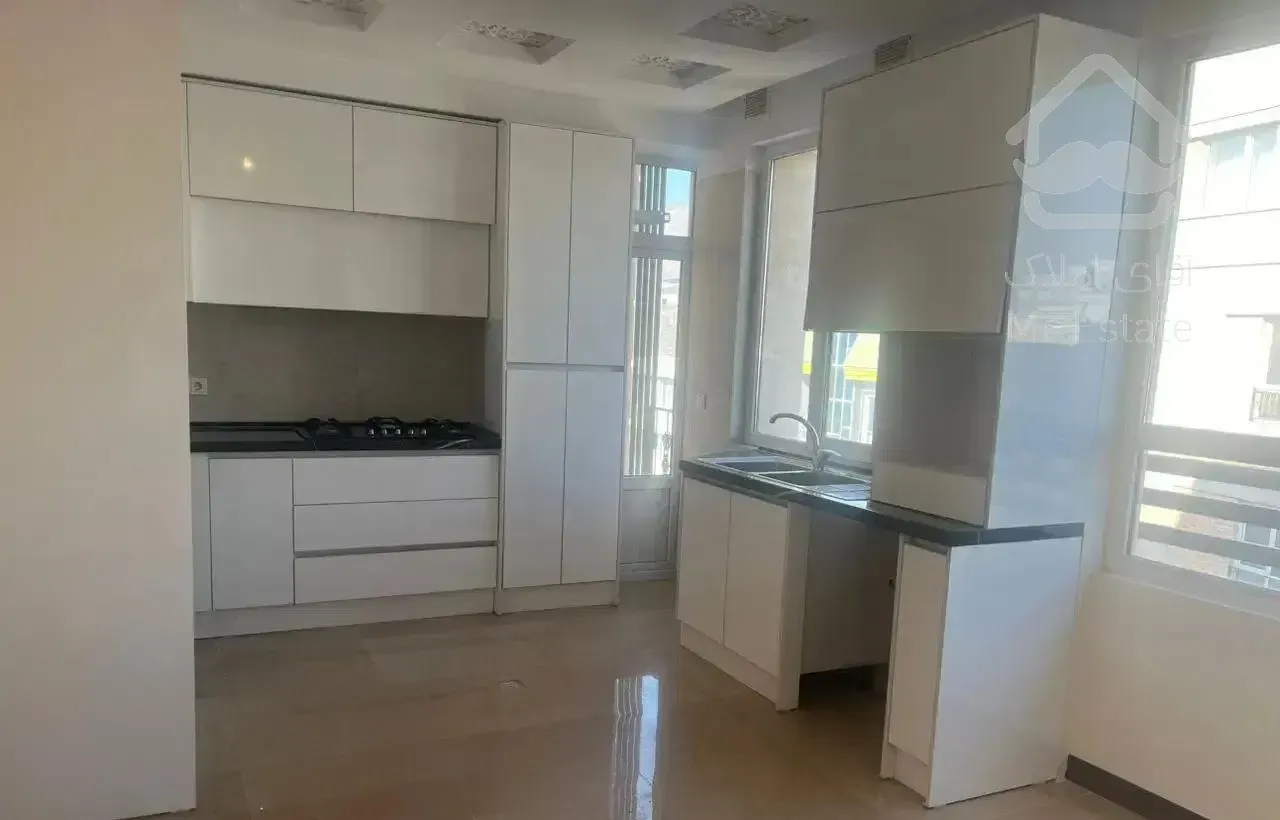 ۹۳متر شهر زیبا رحمانی نوساز کم واحد ۲طرف نور